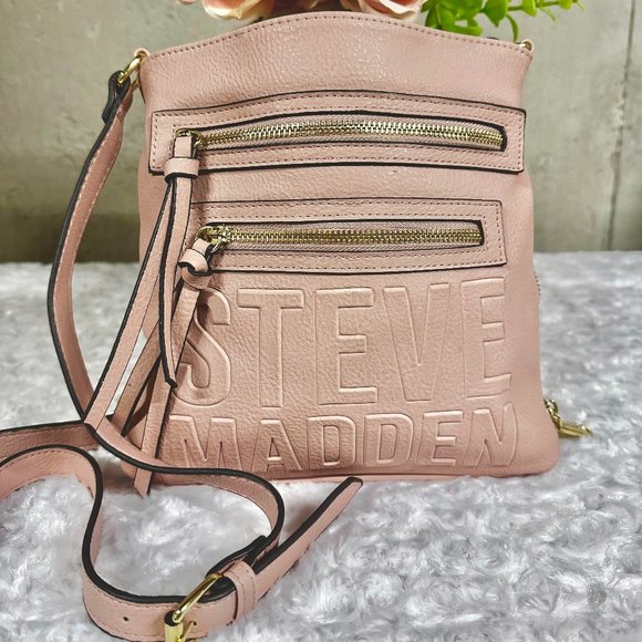 Steve Madden Handbags - Steve Madden Blush Crossbody Bag